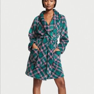 Victoria Secret Robe XS